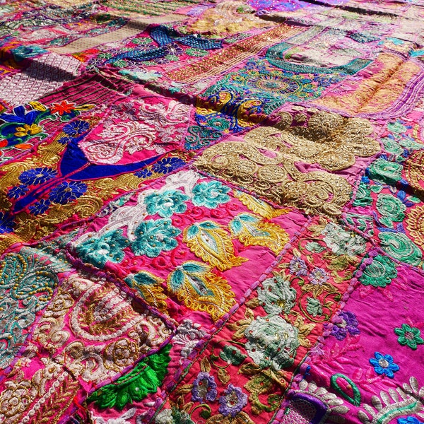 Indischer Bettüberwurf | Vintage Sari Patchwork Decke | bunter Sofaüberwurf | hippie Tagesdecke boho chic mehrfarbig