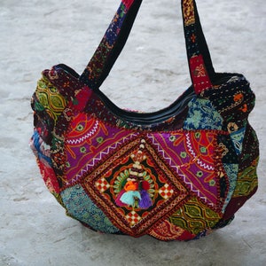 Hippie Hobo Tasche, boho Schultertasche, handgefertigte Patchwork Tasche, Beuteltasche, Festivaltasche, bunte Damentasche, Gypsy , ethnochic Bild 5