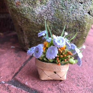 Miniature Flower Basket, Miniature Doll House Flower Arrangement, Miniature Fairy Flower Basket