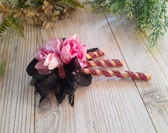Negro rosa postizo boda baby shower encaje arco clip de pelo peonía rosa flores oscuras 50s accesorio pinup rubor palos de bambú cinta de brillo