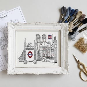 London Embroidery Kit: DIY Needlework with Cat (Beginner)