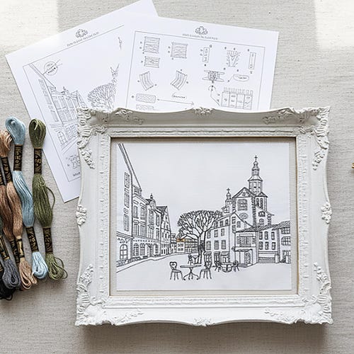 Kit de broderie à la main Scène de rue de Paris : cadeau de couture pour débutant