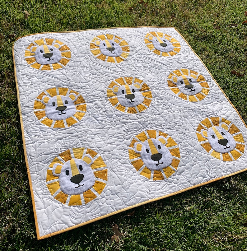 Dandy Lions Baby Quilt image 4