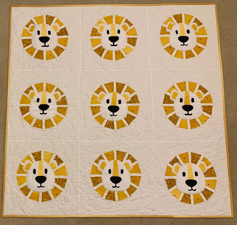 Dandy Lions Baby Quilt image 2