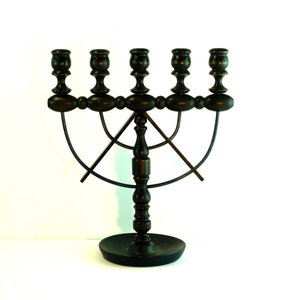 Vintage Zweedse kerstkandelaar Traditionele volkskunst Houten kandelaar Scandinavisch design Scandinavische interieurdecoratie gedraaide houten kandelaar