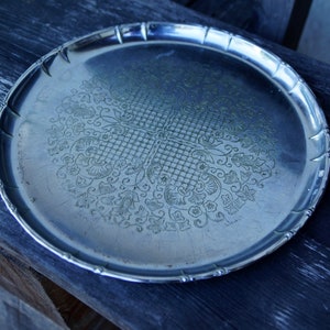Vintage Tray, Primitive Decor, Rustic Metal Tray, Silver color Tray, Antique Tray, Serving Tray, Drinks Tray, Round Metal Tray Art Deco Tray