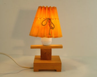 Vintage Holzlampe: Mid-Century Modern Schreibtischlampe