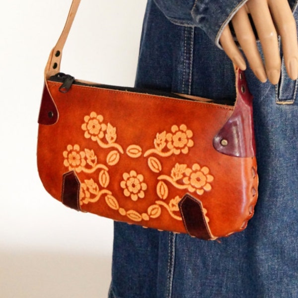 Boho sac Vintage Floral en relief véritable cuir sac à main sac à main sac brun et rouge en cuir sac à main épaule nordique Rare sac Bohème