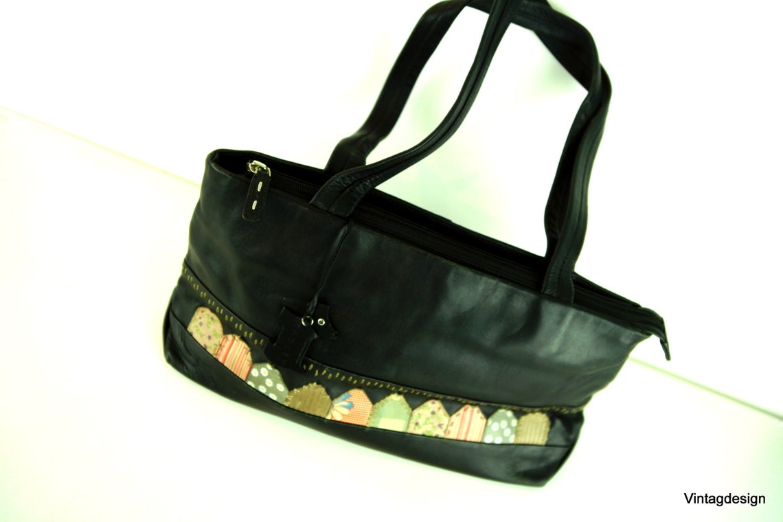 Vintage Black Leather Handbag: 80s Retro Womens Bag, foto 3 di 5