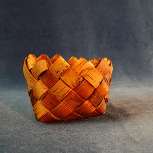 Vintage Swedish Birch Bark Box: Handmade Woven Scandinavian Decor