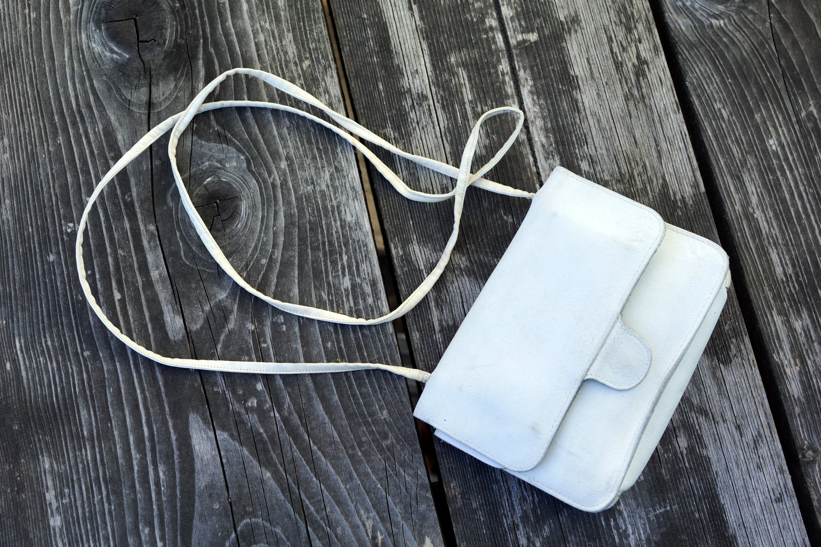 Vintage Purse Bag Pouch. Mini bag Genuine Leather white color Shoulder Purse Boho- Bohemian style, vintage white leather bag