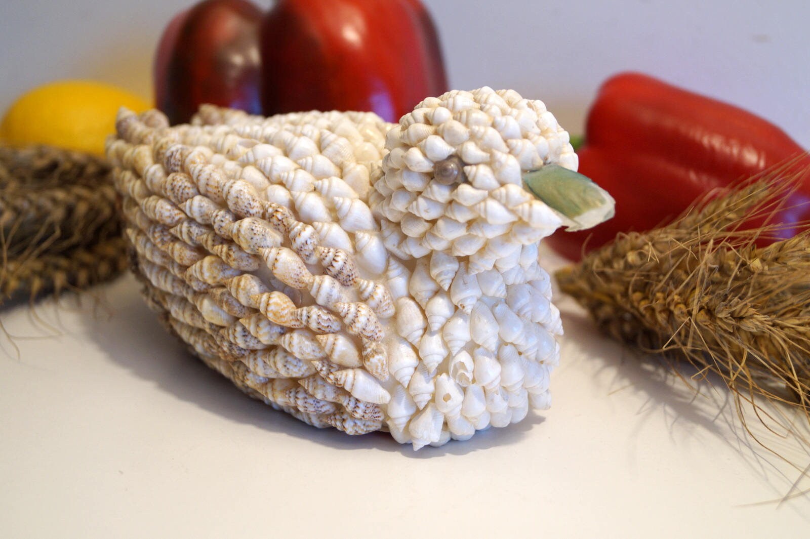 ヴィンテージ貝殻の鳥の置物：フィリピン土産、手作り貝殻アート