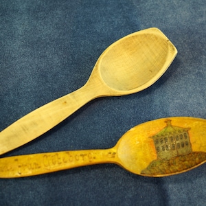 Vintage wooden spoon fork set. Handcarved oversized spoon fork .Rustic kitchen decor. Vintage Servingware - Wooden Salad Spoon & Fork Set
