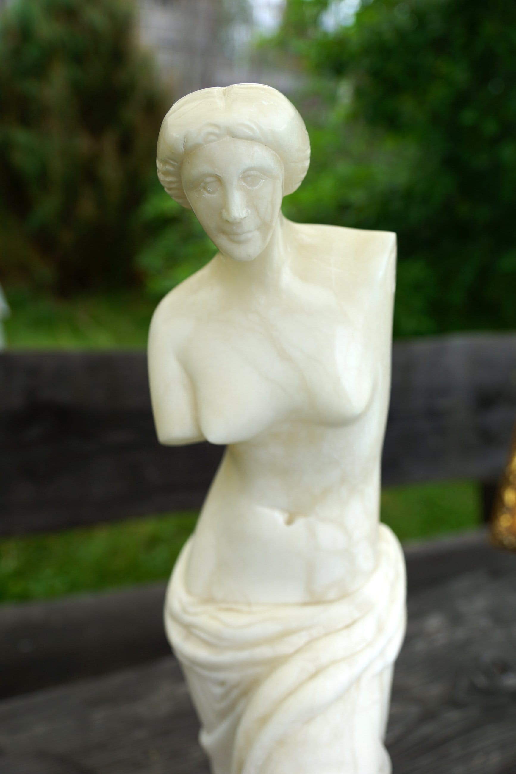 手作りアラバスター製ミロのヴィーナス像 - ギリシャの女神彫刻 (23.62