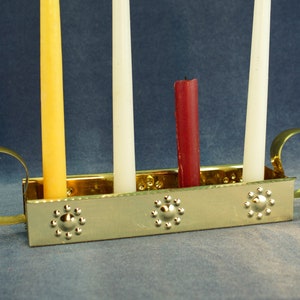 Oude Zweedse vintage koperen kandelaar Advents kandelaar Kerst woondecoratie. Metalen kersthuisdecoratie gemaakt in Zweden