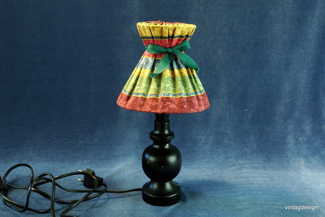 Vintage Swedish Table Lamp: Antique Wooden Bedside Lamp, foto 2 di 5