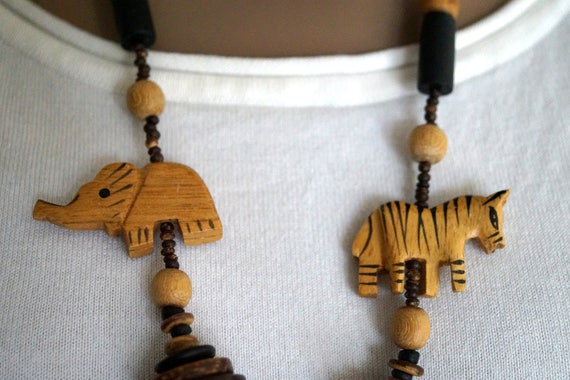 Vintage handmade wood beads necklace with wooden … - image 4
