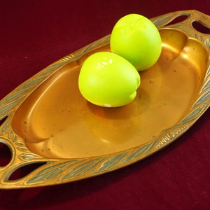 Vintage Tray, Primitive Decor, Rustic Metal Tray, Brass Tray, Antique Tray, Serving Tray, Drinks Tray, Oval Metal Tray. Art Deco Tray