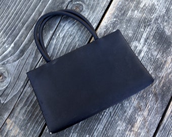 Vintage black Purse. Small handbag. Theatre Prop. Cocktail purse. Evening bag, purse. Woman's Purse. Dress-up purse. Clasp bag. Party bag