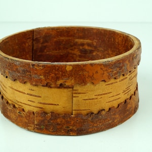 Vintage Swedish Birch Bark Box: Scandinavian Folk Art Decor