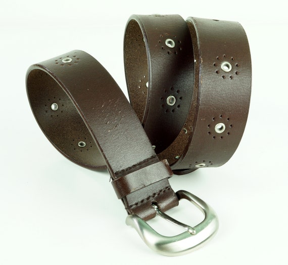 LEVIS Genuine Leather Belt: Brown Retro Fashion With Brass  display picture 2