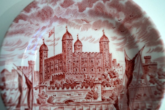 ヴィンテージの ENOCH  ロイヤルホームズ・オブ・ブリテン Windsor Castle Red Transferware Trinket Dish - Enoch Wedgwood