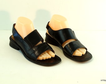 Sandalias vintage de piel negra con tacón grueso - Talla 38