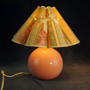 Vintage Ceramic Table Lamp: Retro Boudoir Bedside Light