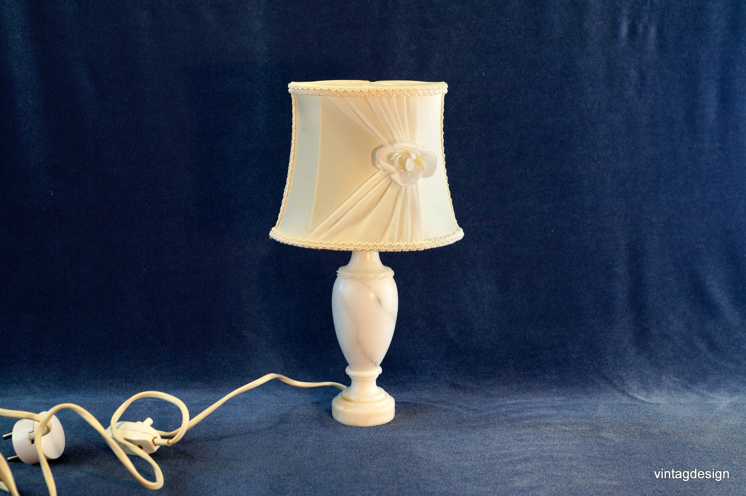 Alabaster table lamps for sale deals