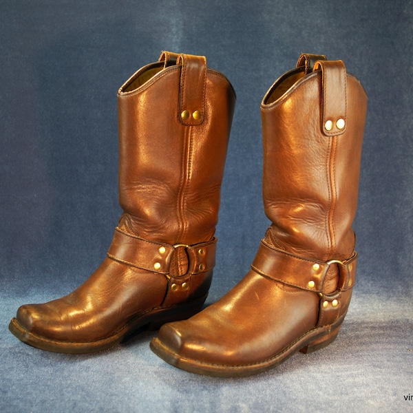 Cowboy boots. Vintage western boots. Mens pointy genuine leather boots Brown, authentic,