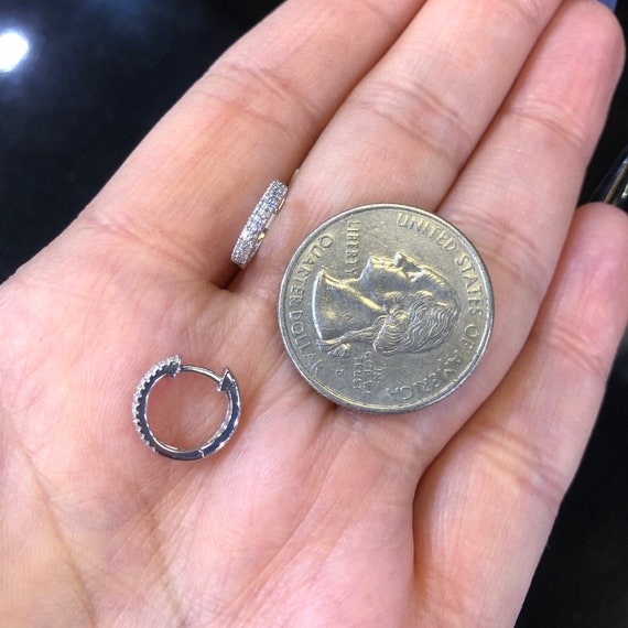 Aretes Huggies De Oro Blanco 14K Con Diamantes 11302DWE4WXA1M - Foto 7