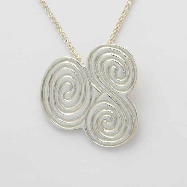 New Grange Solstice Tri Spiral Pendant and 18" Chain - P14