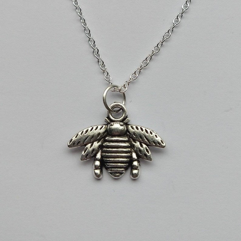 Set of 3 necklaces bumblebee and Green Aventurine incl sun