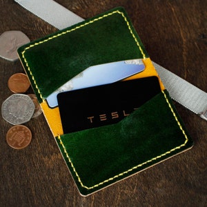 Cartera titular de tarjeta de cuero minimalista - Diseño delgado para hombres y mujeres - Hecho a mano con cuero genuino - Se adapta a tarjetas de negocios y crédito