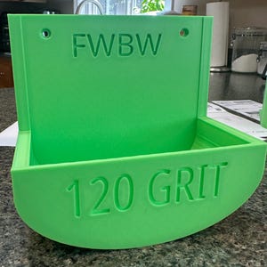 Sandpaper holder; sandpaper organizer
