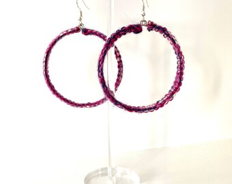 Makramee Ohrringe aus Wolle. Makramee Creolen. Rosa Creolen. Rosa Creolen. Blaue und weiße Creolen. Blaue Creolen. Weiße Kreole