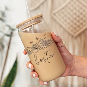 16oz Boston Glass Water Bottle, Boston Skyline Glass Mug with Lid or Without, Boston Gift, Boston Souvenir, Bamboo Lid, BPA Free