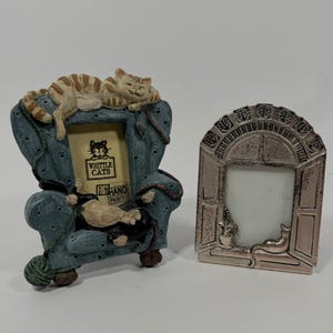 フレームセット Whittle Cats 手描き樹脂製チェアフレーム＆シルバートーンの猫用窓