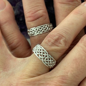 Sterling Silver Celtic Eternity  Band Ring, (BQ508)   Celtic Wedding Band, Irish Thumb ring, Celtic  knot Ring, Scottish ring,