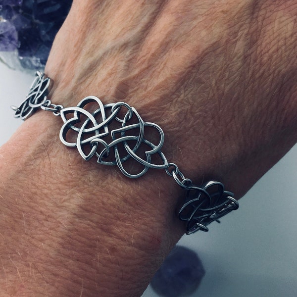 Sister/Family Knot Reflections Eternity bracelet ( S287) Irish Scottish welsh Celtic