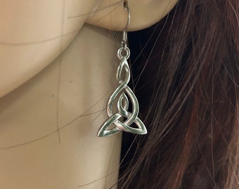 Bold Celtic Mother & Daughter Infinity knot Earrings (s353) Irish, Scottish, welsh, Trinity Mother's earring