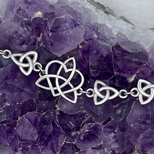 Forever Sisters Heart & Trinity Sisters/Family Knot Bracelet (HM287)