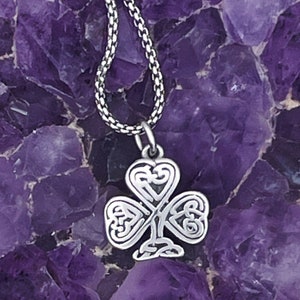 Celtic Knot Shamrock Necklaces (HM136) Irish Pendant