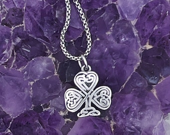 Celtic Knot Shamrock Necklaces (HM136) Irish Pendant