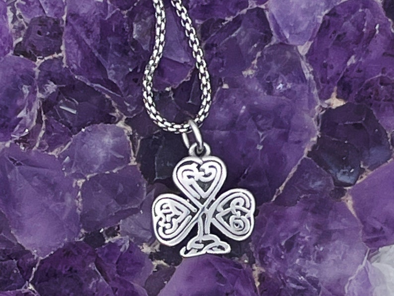 Celtic Knot Shamrock Necklaces HM136 Irish Pendant image 1