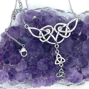 Trinity Love-knot Celtic Knot Necklace  on 18&quot; Chain (#HM152)