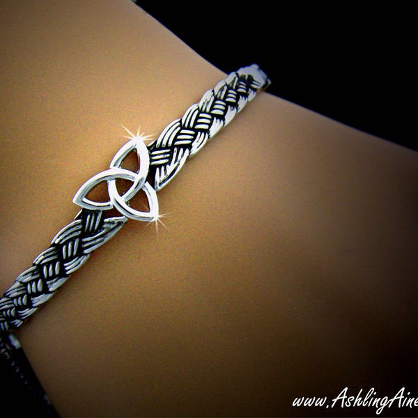 Celtic Trinity knot Bangle Bracelet, 7001, Celtic triquetra Jewelry, Irish Jewelry, Irish Bracelet, Scottish, Bracelet, Jewelry (#JPEW7001)