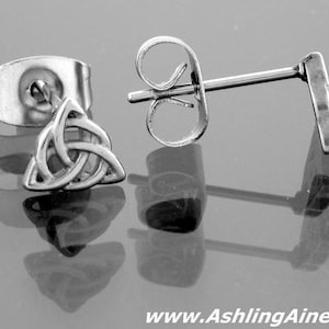 Trinity knot Post Earrings, s87, Small Post Earring, Celtic Jewelry, Irish Jewelry, Irish Earring, Stud Earrings, Surgical Steel Earrings