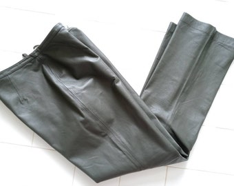 Newport news easy style Olive Green Leather Pants SZ 14