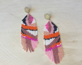 Light pink retro earrings